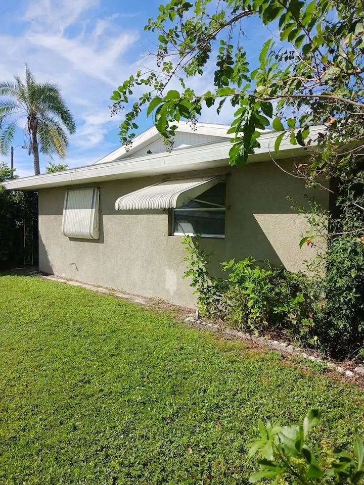 8402 FAY AVENUE, NORTH PORT, photo 4 of 23