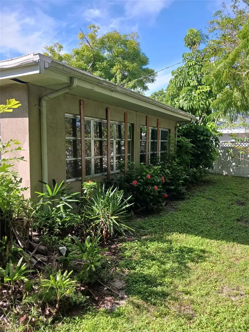 8402 FAY AVENUE, NORTH PORT, photo 5 of 23
