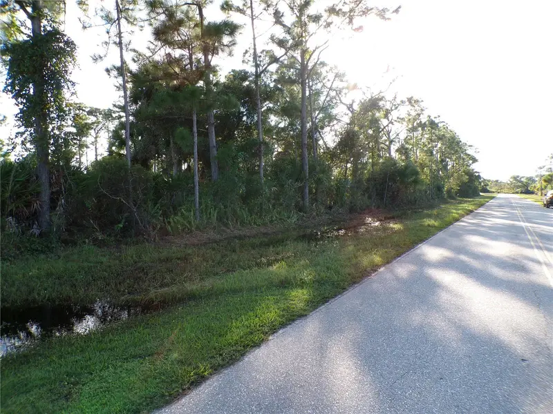 12067 VAN LENTEN BOULEVARD, PORT CHARLOTTE, photo 4 of 28