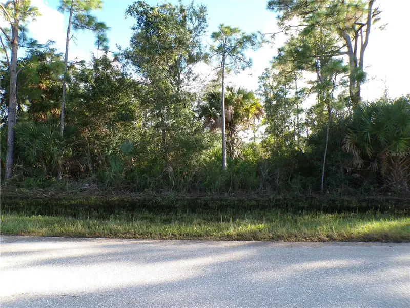 12067 VAN LENTEN BOULEVARD, PORT CHARLOTTE, photo 5 of 28