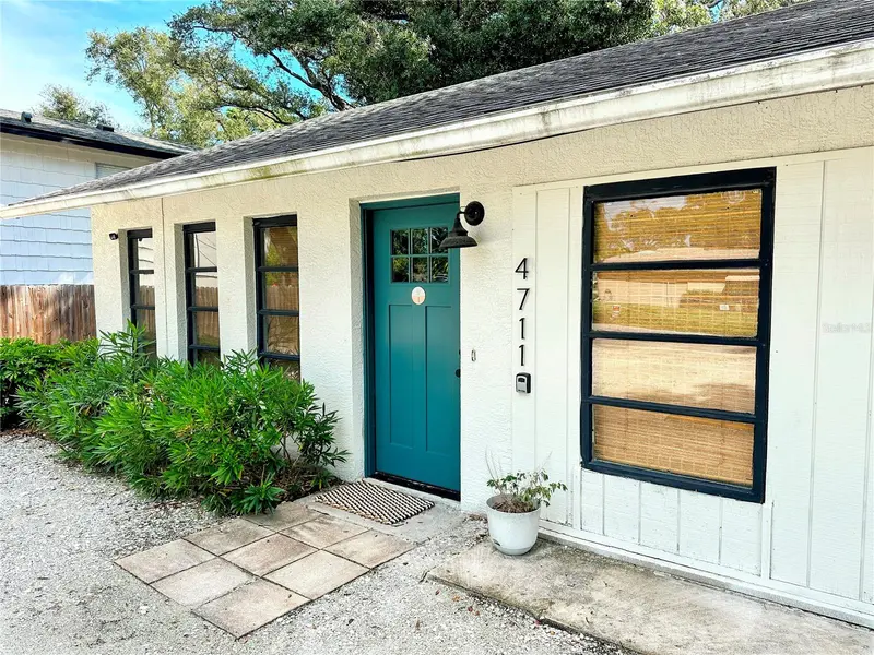 4711 HOLLINGSWORTH AVENUE, SARASOTA