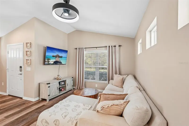 12630 SHIMMERING OAK CIRCLE, VENICE, photo 5 of 34