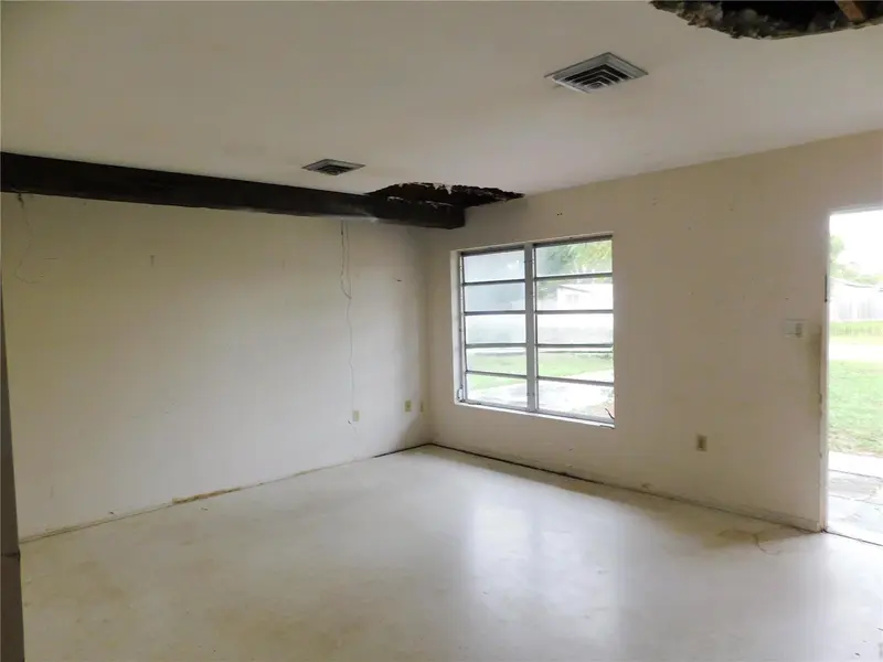 3724 LALANI BOULEVARD, SARASOTA, photo 4 of 18