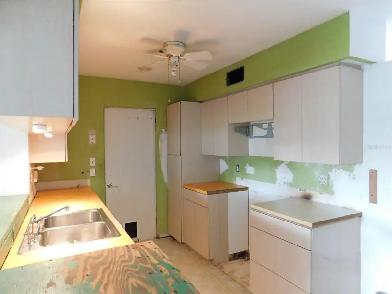 3724 LALANI BOULEVARD, SARASOTA, photo 5 of 18