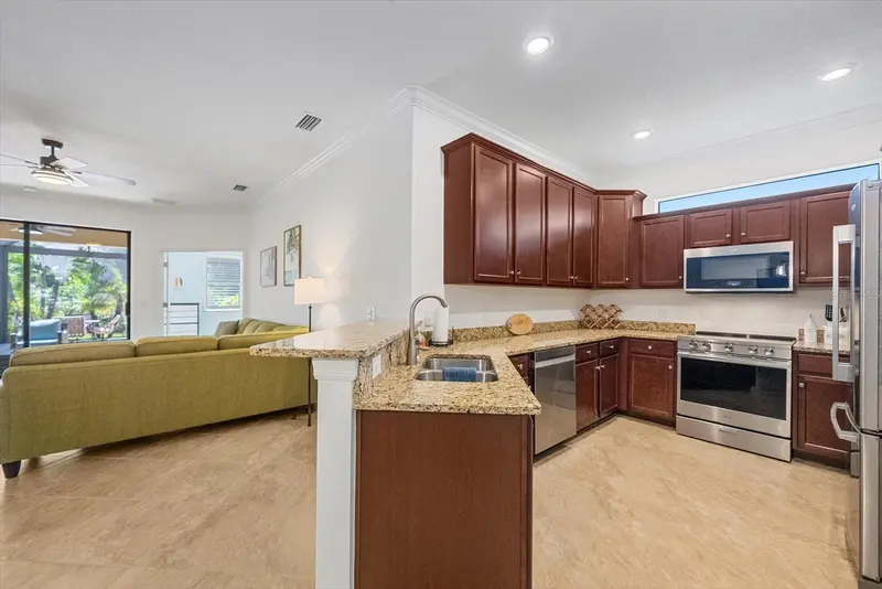 12619 GARIBALDI LANE, VENICE, photo 3 of 27