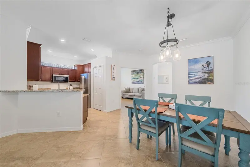 12619 GARIBALDI LANE, VENICE, photo 4 of 27