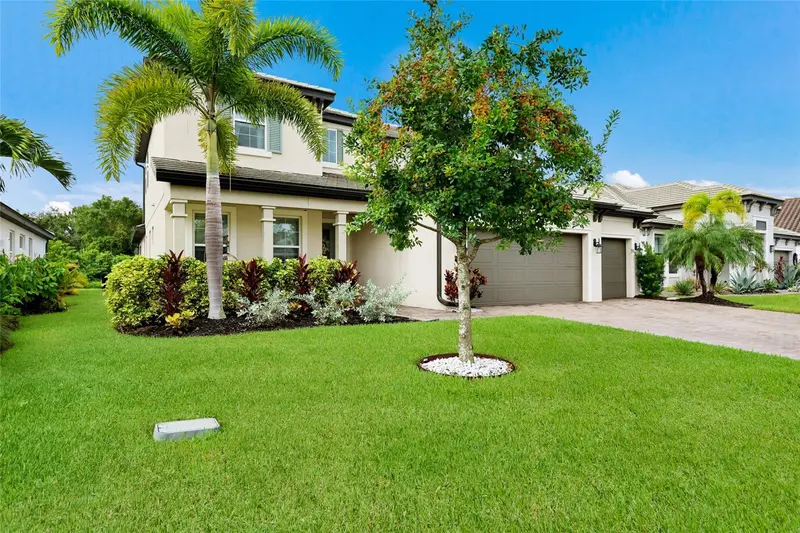 2210 WOODLEAF HAMMOCK COURT, LAKEWOOD RANCH, photo 3 of 91