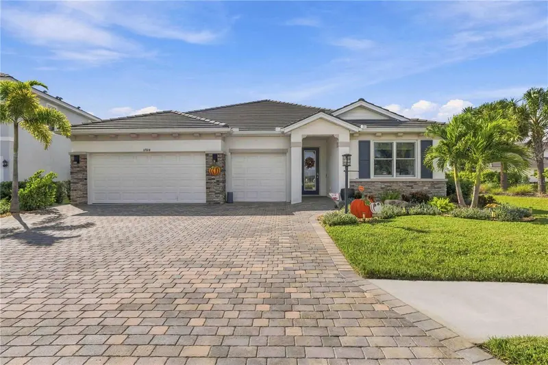 17604 BARLEY DRIVE, LAKEWOOD RANCH, photo 2 of 53