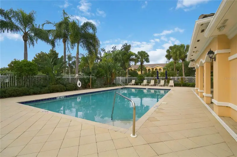1511 NAPOLI DRIVE, SARASOTA, photo 3 of 32