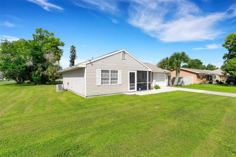 7595 BERWICK STREET, NORTH PORT