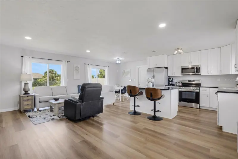 7595 BERWICK STREET, NORTH PORT, photo 5 of 37