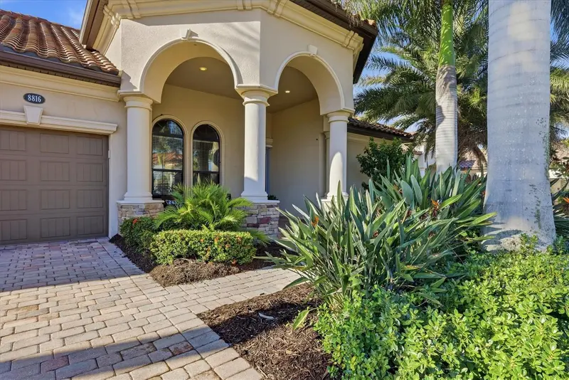 8816 RUM RUNNER PLACE, BRADENTON, photo 4 of 87