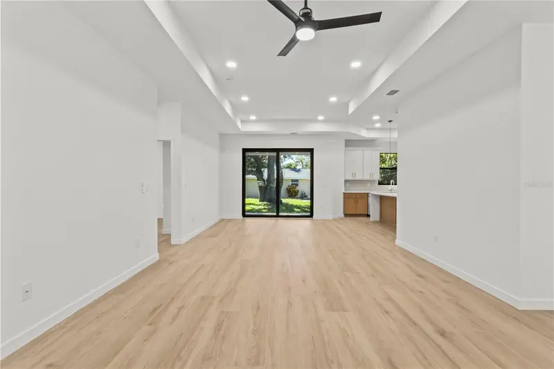 1204 GROVELAND AVENUE, VENICE, photo 4 of 21