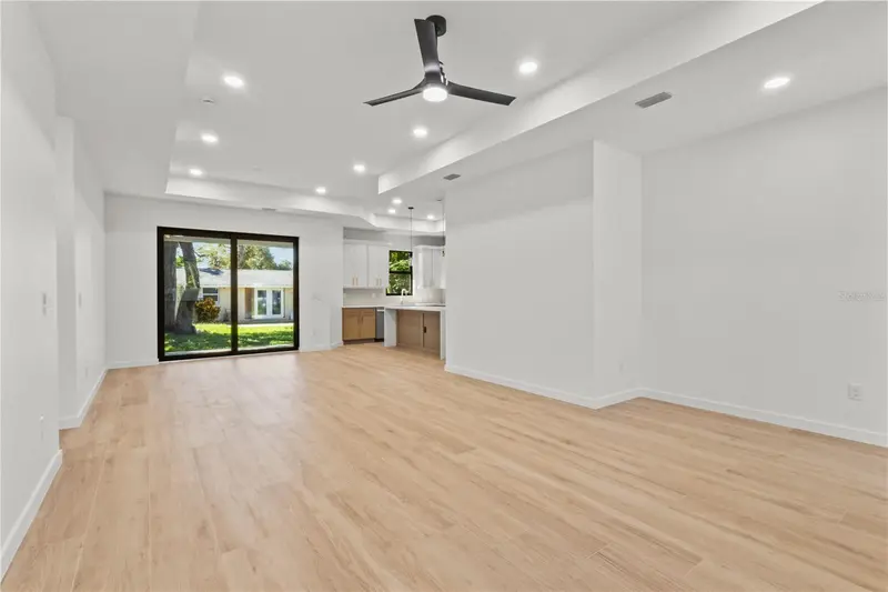 1204 GROVELAND AVENUE, VENICE, photo 5 of 21