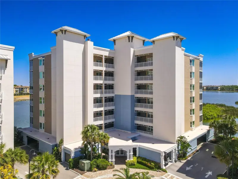 10520 BOARDWALK LOOP #302, BRADENTON