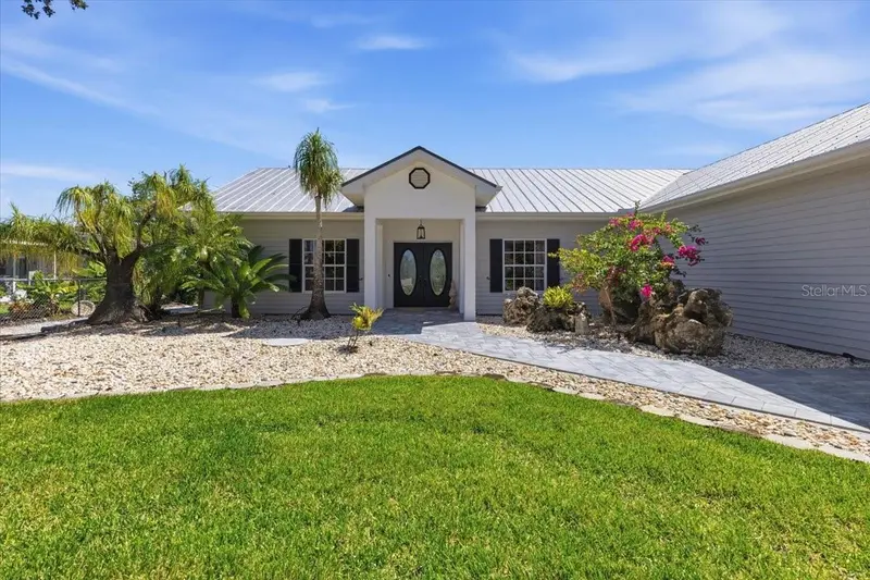7376 MEMORIAL DRIVE, PORT CHARLOTTE, photo 4 of 63