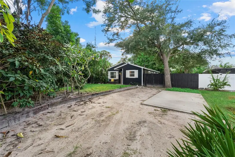 4210 OLIVE AVENUE, SARASOTA, photo 2 of 32