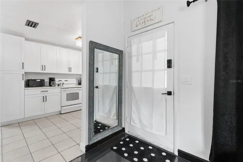 4210 OLIVE AVENUE, SARASOTA, photo 3 of 32