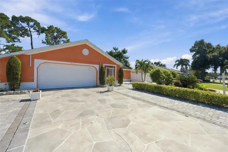 6625 MAUNA LOA BOULEVARD, SARASOTA, photo 3 of 47