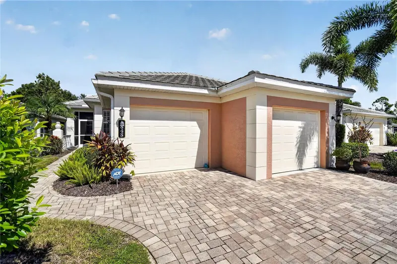 1848 LANCASHIRE DRIVE #1848, VENICE, photo 4 of 56