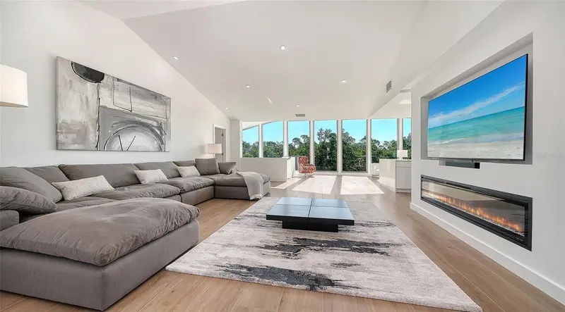 660 PENFIELD STREET, LONGBOAT KEY, photo 5 of 53