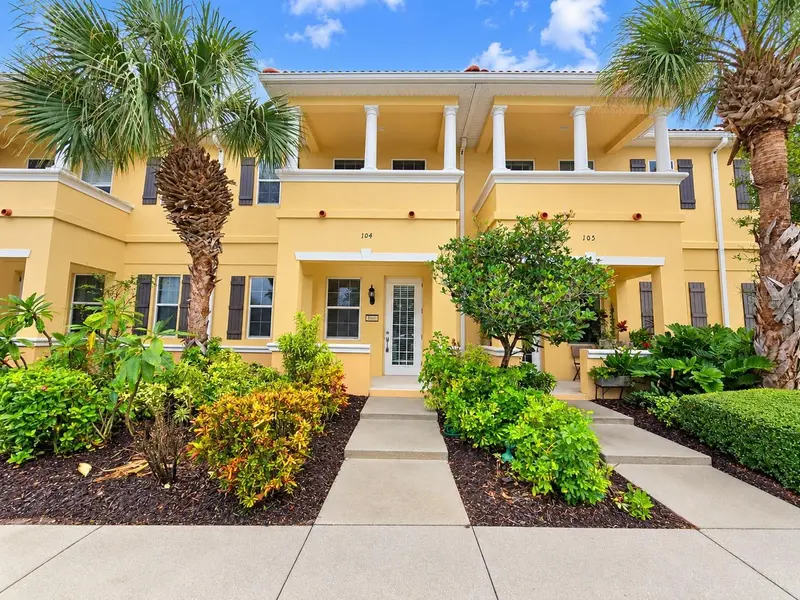 3880 82ND AVENUE CIRCLE #104, SARASOTA