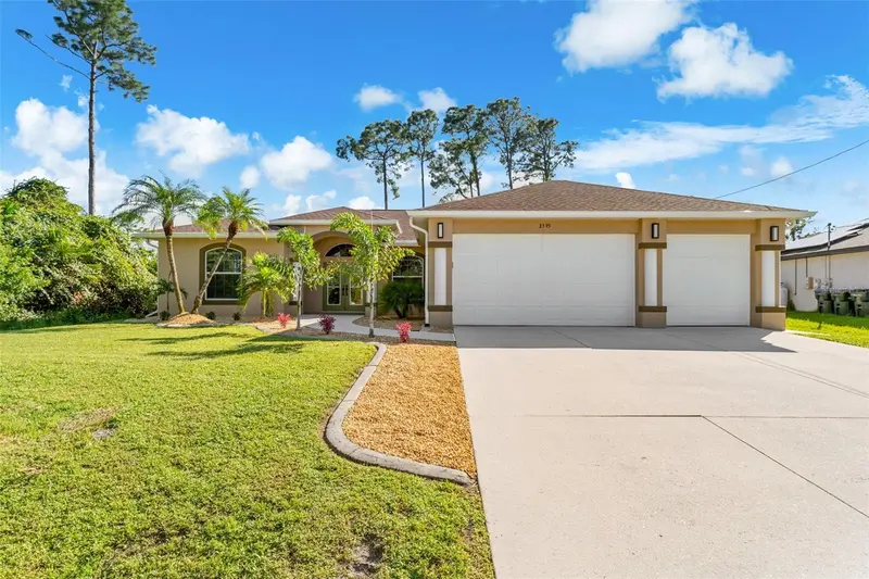 2595 ROLLING ROAD, NORTH PORT, photo 2 of 47