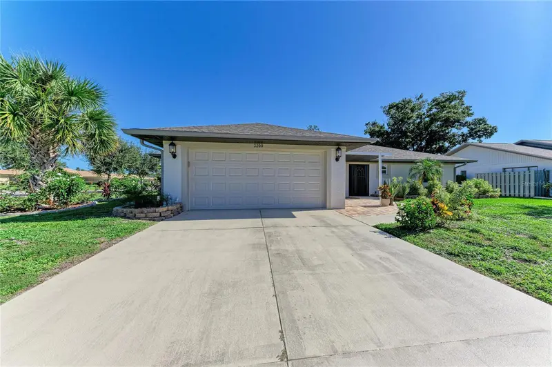 3200 MEADOW RUN DRIVE, VENICE, photo 2 of 60
