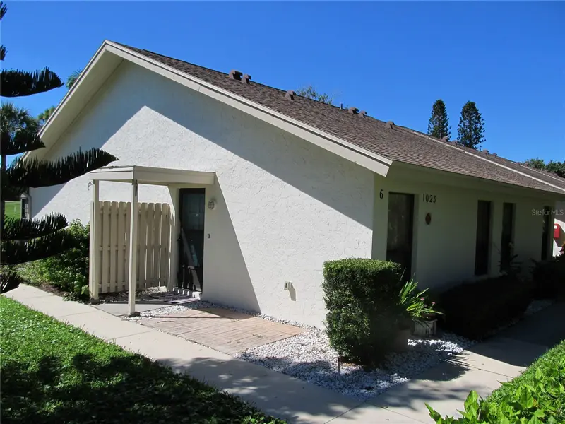1023 CAPRI ISLES BOULEVARD #6, VENICE