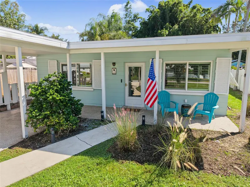 210 BRIGGS COURT, SARASOTA