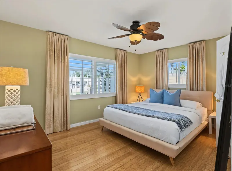 210 BRIGGS COURT, SARASOTA, photo 5 of 18