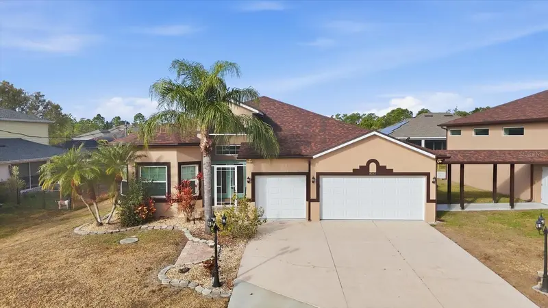 8183 DELAND STREET, PORT CHARLOTTE, photo 4 of 60