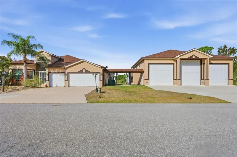 8183 DELAND STREET, PORT CHARLOTTE, photo 5 of 60