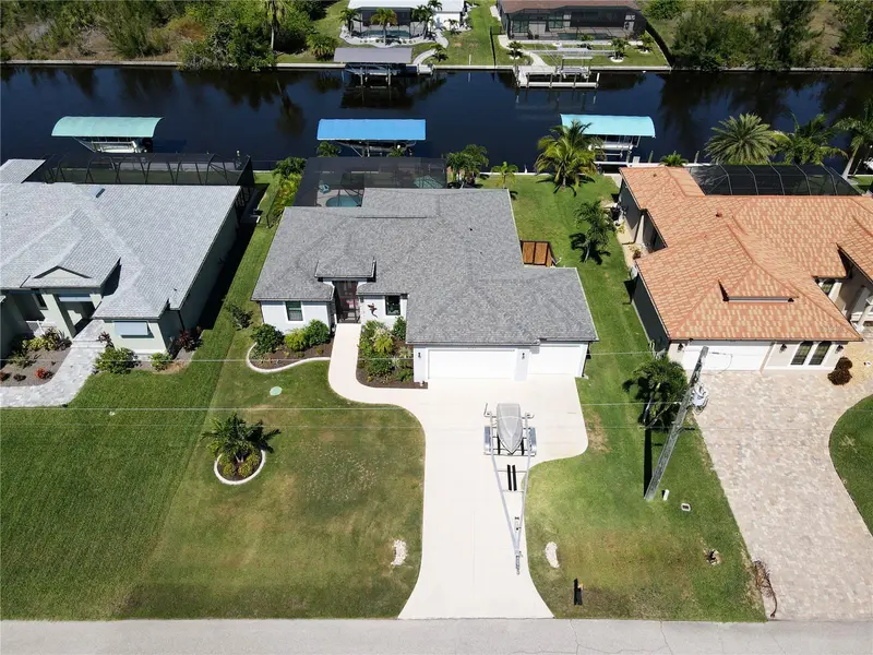 8380 TECUMSEH CIRCLE, PORT CHARLOTTE, photo 3 of 35
