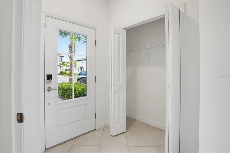 15126 LYLA TERRACE, LAKEWOOD RANCH, photo 4 of 63