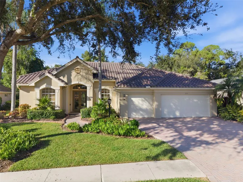 6914 TREYMORE COURT, SARASOTA, photo 2 of 37