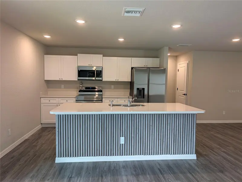 2944 BELLEVILLE TERRACE, NORTH PORT, photo 2 of 27