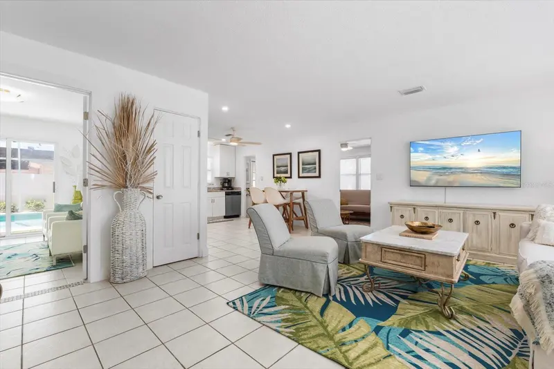 2706 MARTIN STREET, SARASOTA, photo 4 of 27