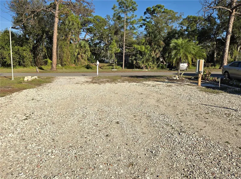 424 HATCHETT CREEK ROAD, VENICE
