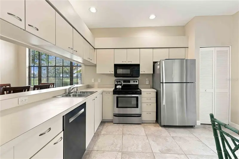 5480 HAMPSTEAD HEATH #14, SARASOTA, photo 5 of 24
