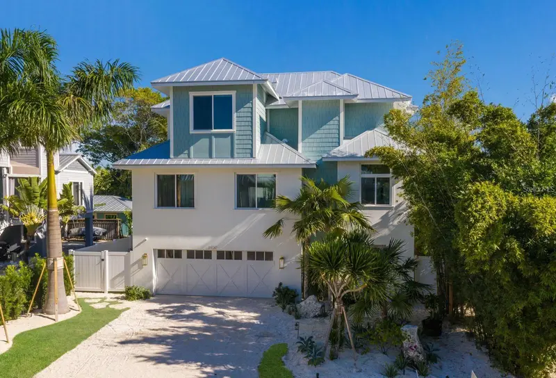 6930 LONGBOAT DRIVE, LONGBOAT KEY, photo 2 of 48