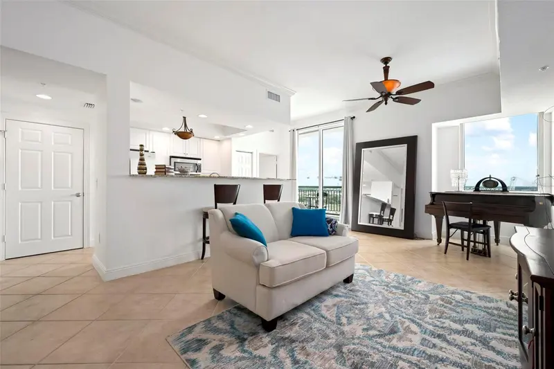 800 TAMIAMI TRAIL #1504, SARASOTA, photo 4 of 38