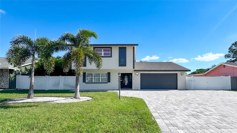 354 MONTGOMERY AVENUE, SARASOTA, photo 5 of 62