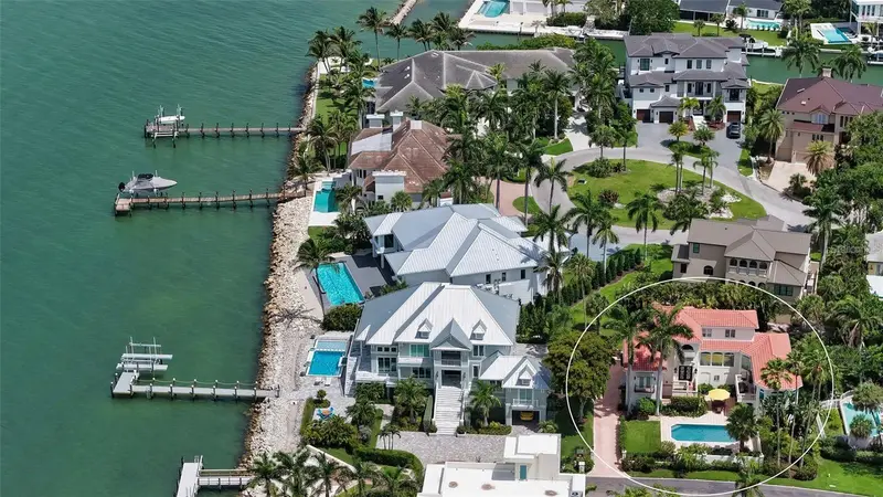1023 TOCOBAGA LANE, SARASOTA, photo 2 of 64