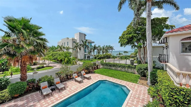 1023 TOCOBAGA LANE, SARASOTA, photo 3 of 64