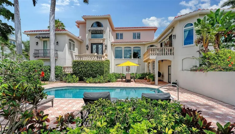 1023 TOCOBAGA LANE, SARASOTA, photo 4 of 64