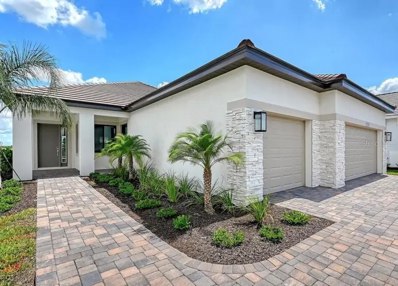 2008 BAMBOO PALM COVE, BRADENTON