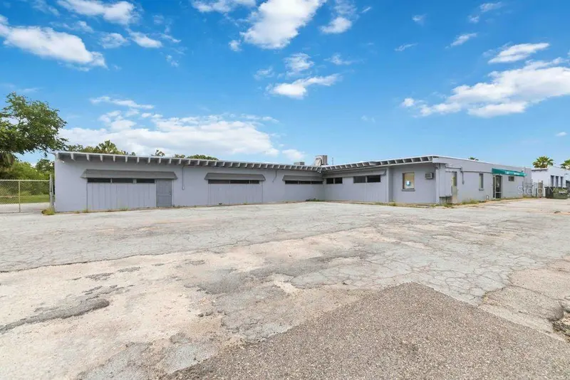 2053 13TH STREET, SARASOTA, photo 3 of 4