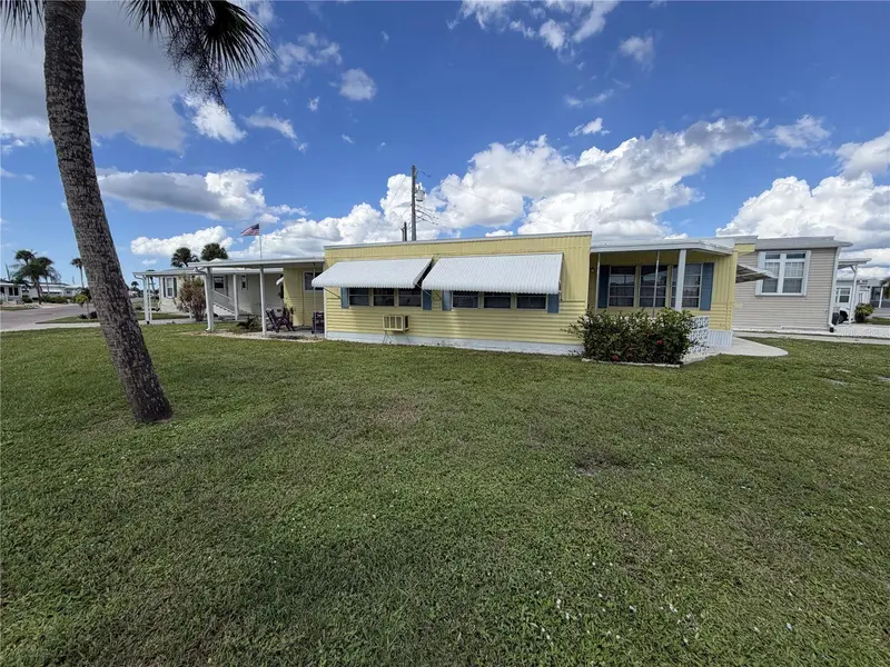 802 TURF, VENICE, photo 2 of 13