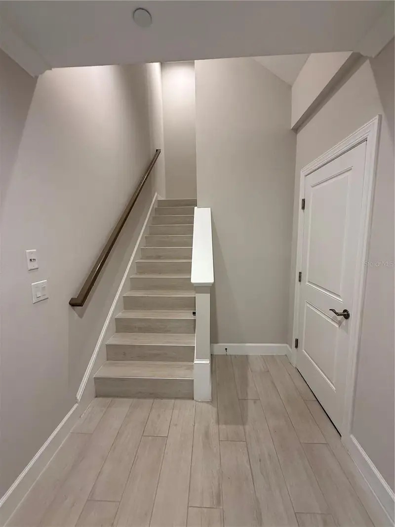 5544 CANNES CIRCLE, SARASOTA, photo 3 of 21